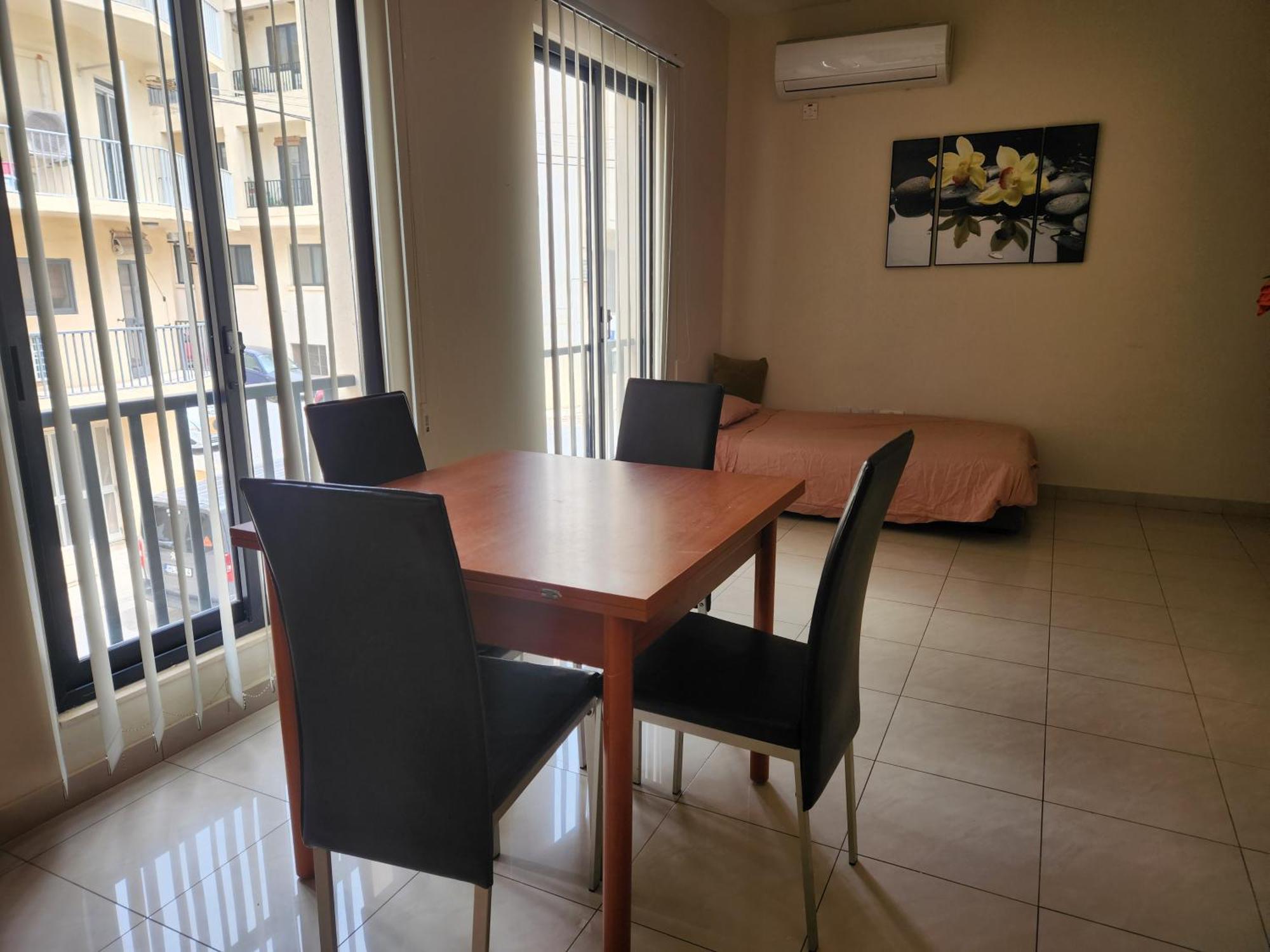 Sea Views Apartment-Wifi-Sleep 5 Marsaskala Exterior photo